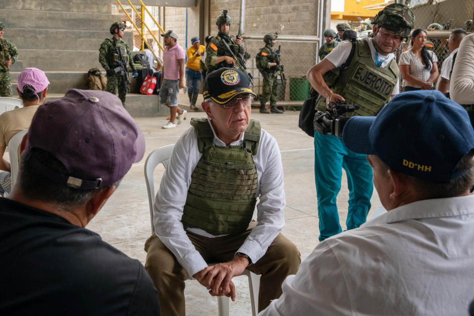 Iván Velásquez, ministro de Defensa Nacional, lideró las actividades del Gobierno colombiano en El Plateado (Cauca). Iván Velásquez, ministro de Defensa Nacional, lideró las actividades del Gobierno colombiano en El Plateado (Cauca).