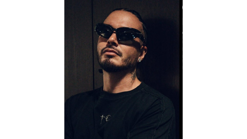 J Balvin, artista colombiano. J Balvin, artista colombiano.
