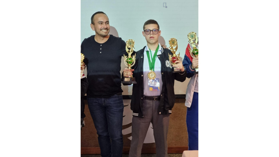 Juan Pablo Salazar Giraldo. Juan Pablo Salazar Giraldo.