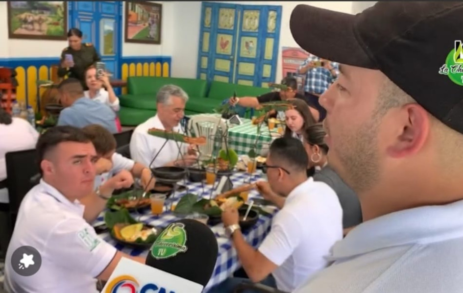 Los periodistas internacionales degustaron de un fiambre como parte de la gastronomía de la vereda Pueblo Rico. Los periodistas internacionales degustaron de un fiambre como parte de la gastronomía de la vereda Pueblo Rico.