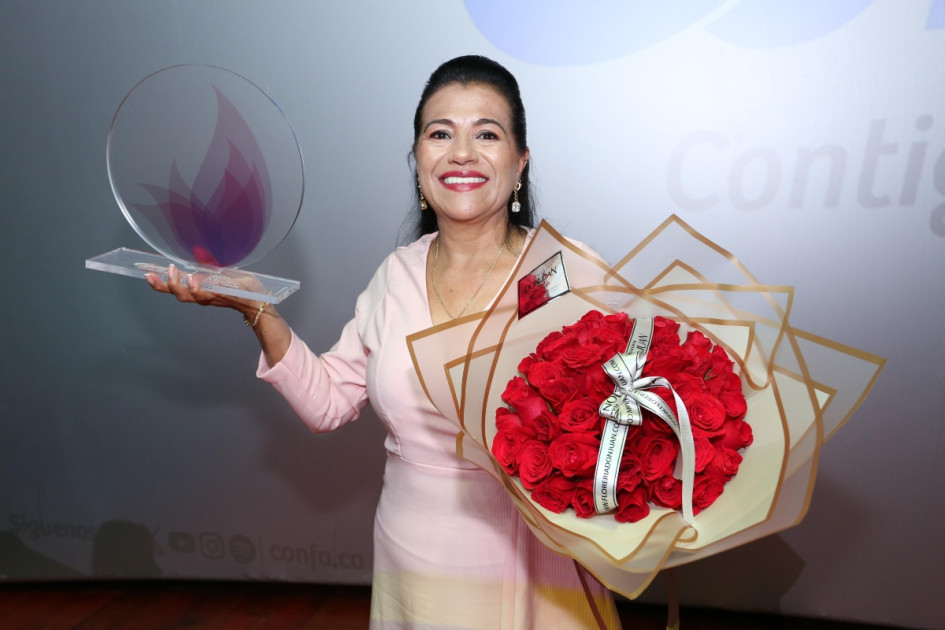 María Teresa Saavedra, del proyecto Asomujeres, en Florencia, corregimiento de Samaná, es la Mujer Confa 2024. Representará a Caldas en el Premio Cafam a la Mujer. María Teresa Saavedra, del proyecto Asomujeres, en Florencia, corregimiento de Samaná, es la Mujer Confa 2024. Representará a Caldas en el Premio Cafam a la Mujer.