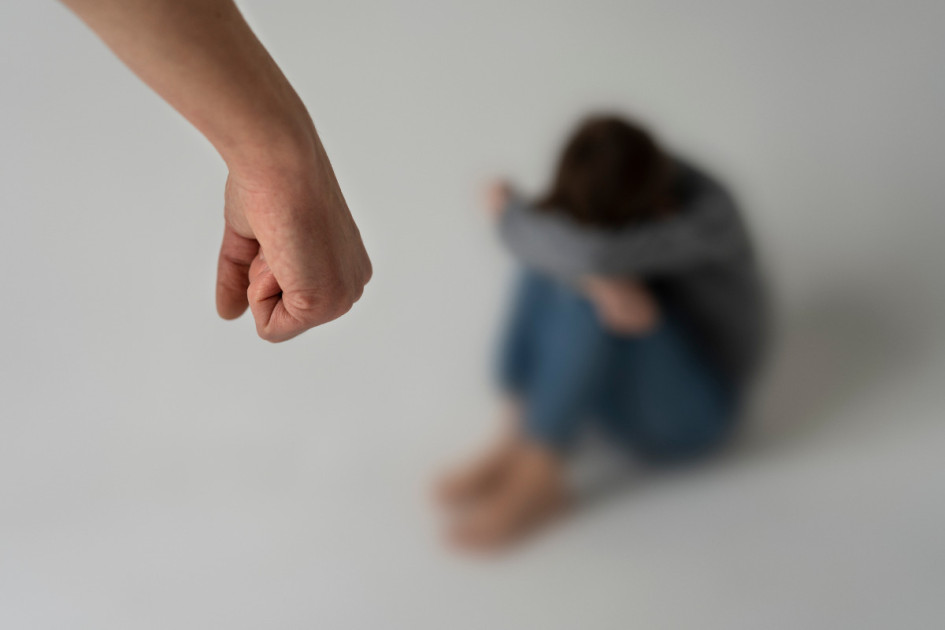 Dos mujeres denunciaron formalmente al concejal por las agresiones que al parecer sufrieron cuando fueron sus parejas. Dos mujeres denunciaron formalmente al concejal por las agresiones que al parecer sufrieron cuando fueron sus parejas.
