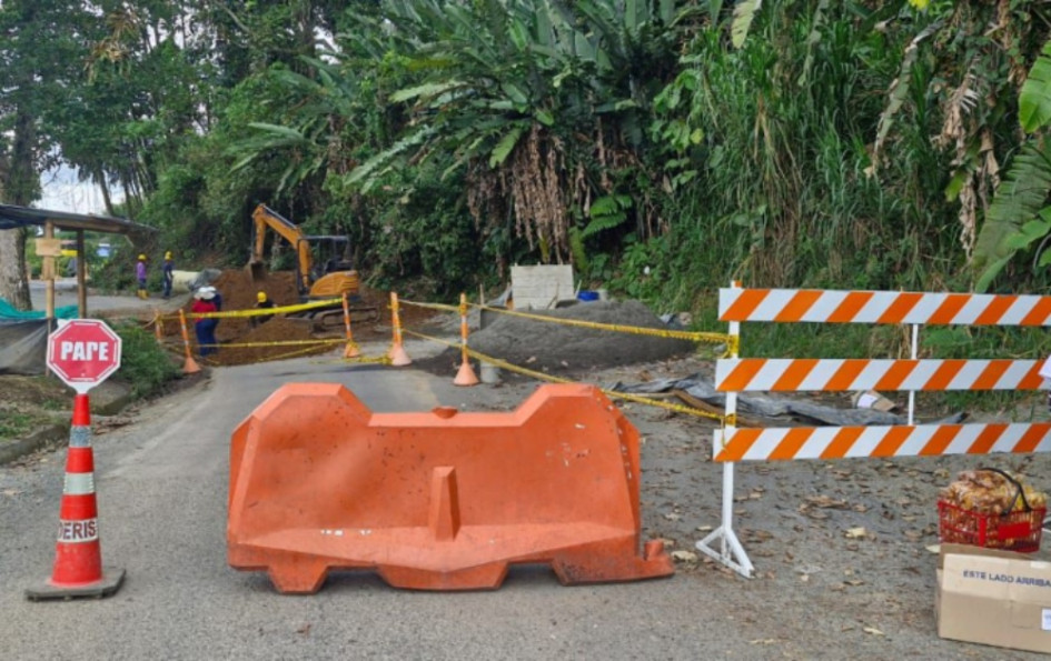 Cierre total de la vía Pereira-Marsella por obras en el sector Ventiaderos Cierre total de la vía Pereira-Marsella por obras en el sector Ventiaderos