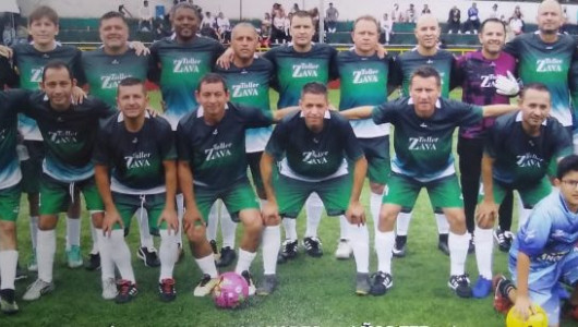 Ingelec Taller Zava campeón del dominical en La Enea