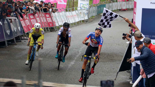 Pinzón se lleva la octava etapa del Clásico RCN y Reyes mantiene el liderato