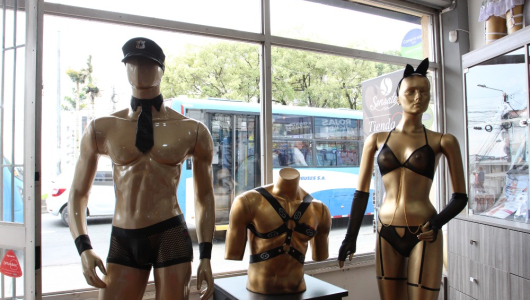 Los disfraces eróticos más buscados para Halloween en Manizales
