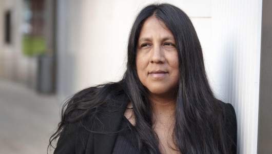 La escritora peruana Wiener se revuelve contra la etiqueta de "buen salvaje"