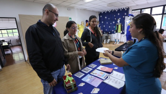 Encantó la Biblioteca de la UAM en la celebración del Día del Idioma