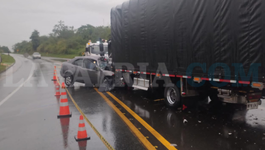 Pareja de esposos muere en accidente de tránsito en vía a Medellín