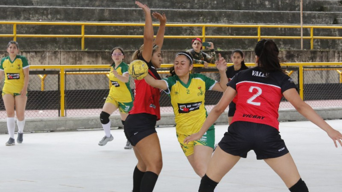 El balonmano empezó su camino hacia los Juegos Nacionales. El pasado fin de semana hubo Prejuegos Nacionales en Manizales.