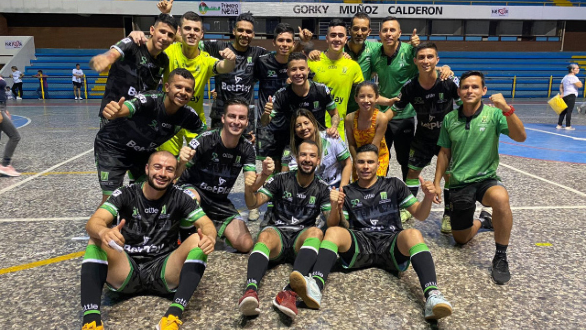 La celebración de la U. Manizales por su clasificación a semifinales.