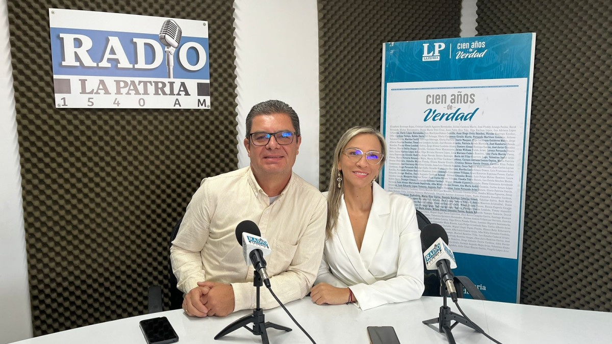 Juan Pablo Jaramillo, director de Loopa, y Yolima Sánchez, coordinadora académica y de comunicaciones de Loopa. 