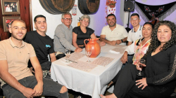 Celebración del Día de la Madre en el restaurante Un Lugar de la Mancha (Manizales)