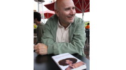 Cassiani, nuevo libro de Octavio Escobar, “una metáfora de tiempos difíciles" 