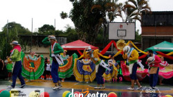 Danzaron bajo la lluvia en la celebración del Día de la Danza en Chinchiná (Caldas)